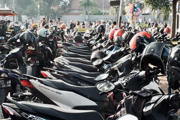 Street Photography at Pasar Minggu, Malang City